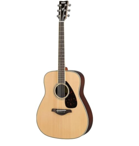 YAMAHAのナチュラルカラーのアコースティックギター